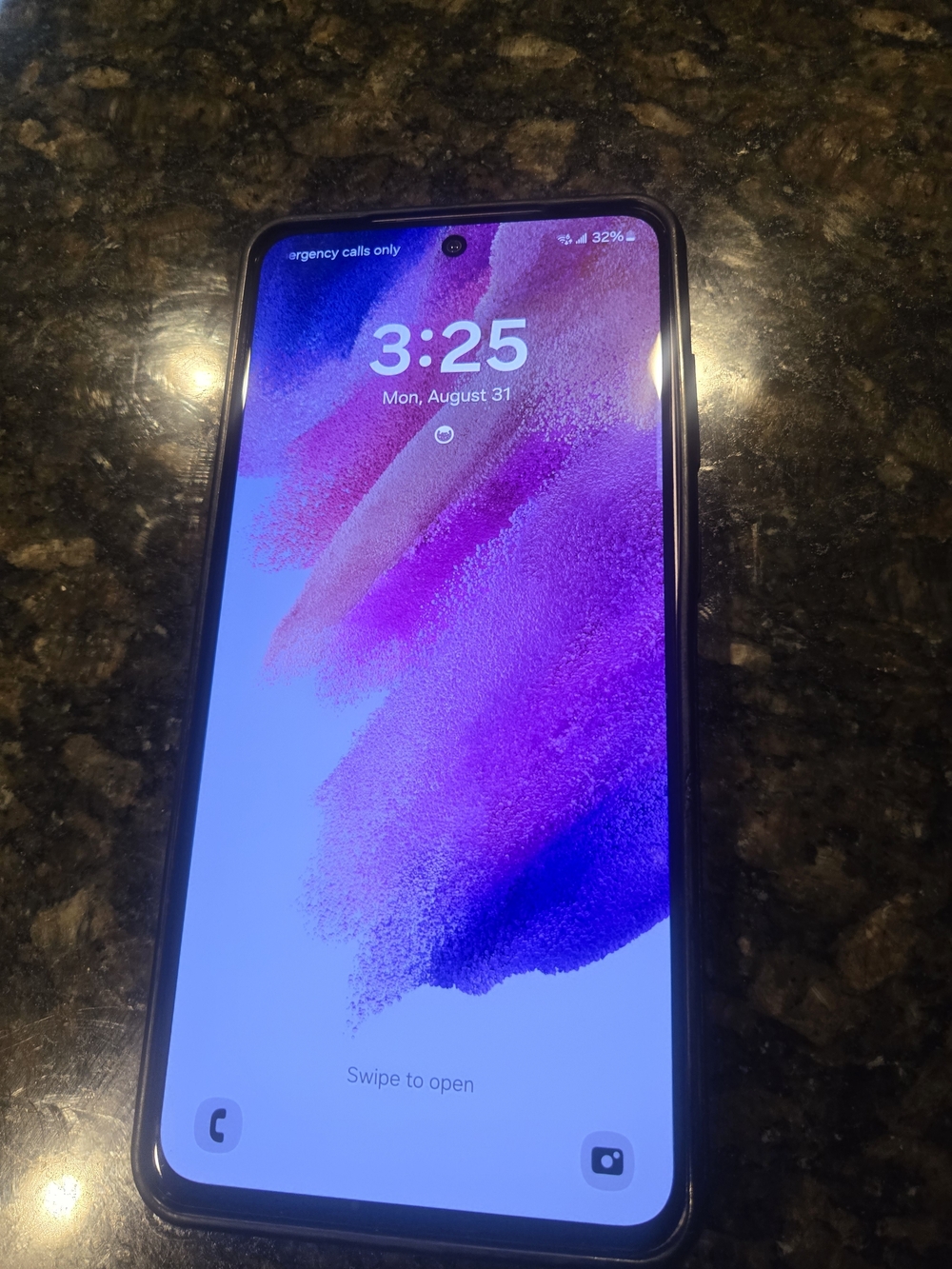 Lavender Samsung Galaxy S21 FE 5G Smartphone